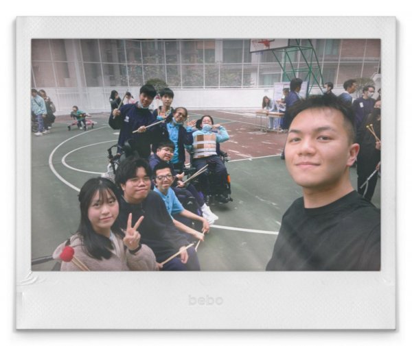 恭賀同學在第七十七屆香港學校音樂節取得銀獎