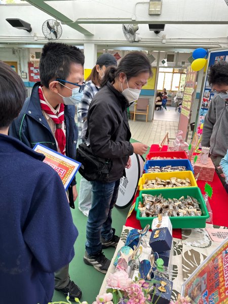 家長日慈善義賣