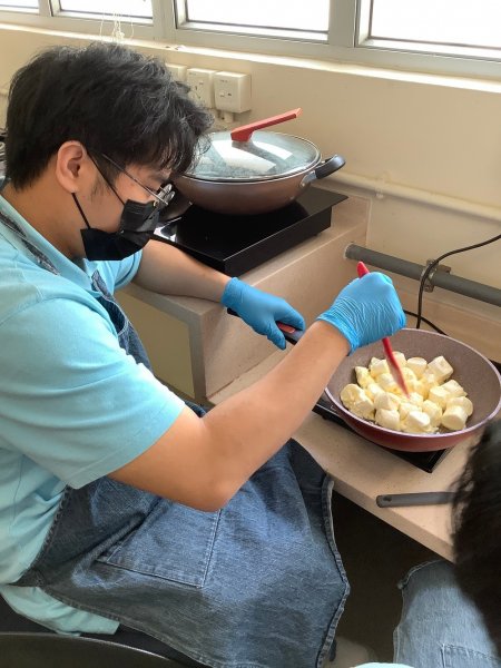 義賣活動 及 烘焙實習工作坊