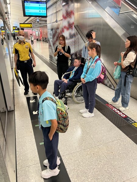 參觀「香港多面體」展覽