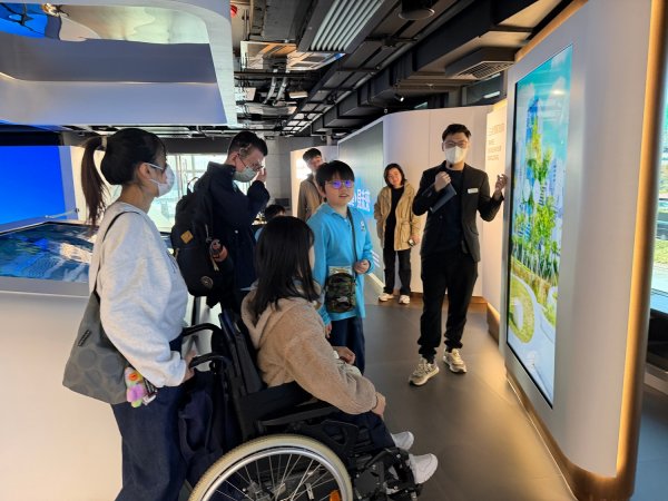 參觀展城館及港島海岸線探索