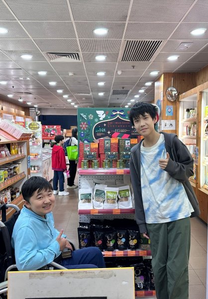 Hello Cocoa X 330 銷售工作實習