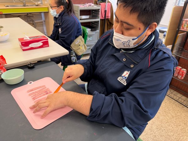 EOS延讀生課程 (外出前往超市及小食製作)